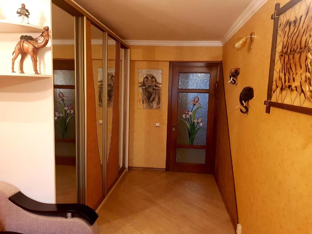 Апартаменты 3-комнатные апартаменты в центре города Мариуполь-23